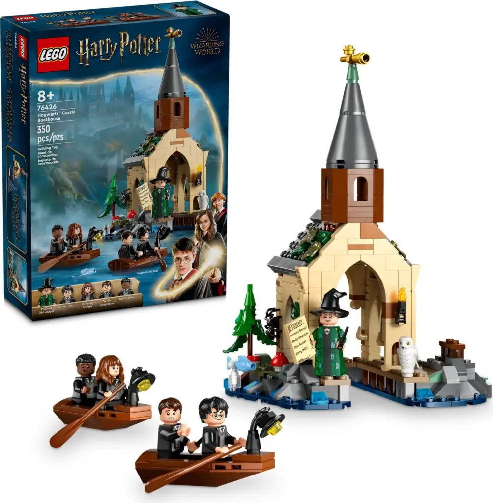 LEGO Harry Potter Hogwarts Castle Boathouse - view 10
