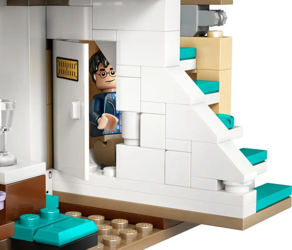 LEGO Harry Potter Privet Drive: Aunt Marge's Visit - view 3