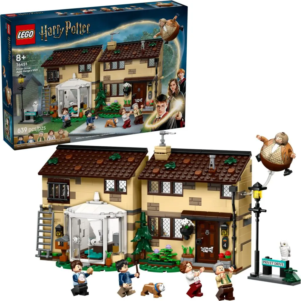 LEGO Harry Potter Privet Drive: Aunt Marge's Visit - view 7
