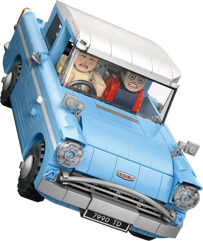 LEGO Harry Potter Enchanted Flying Ford Anglia - view 9