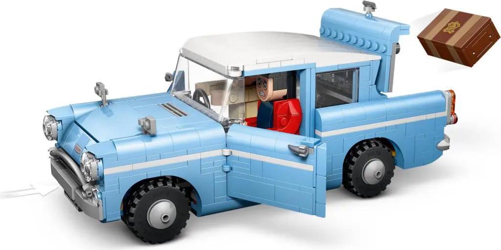 LEGO Harry Potter Enchanted Flying Ford Anglia - view 11