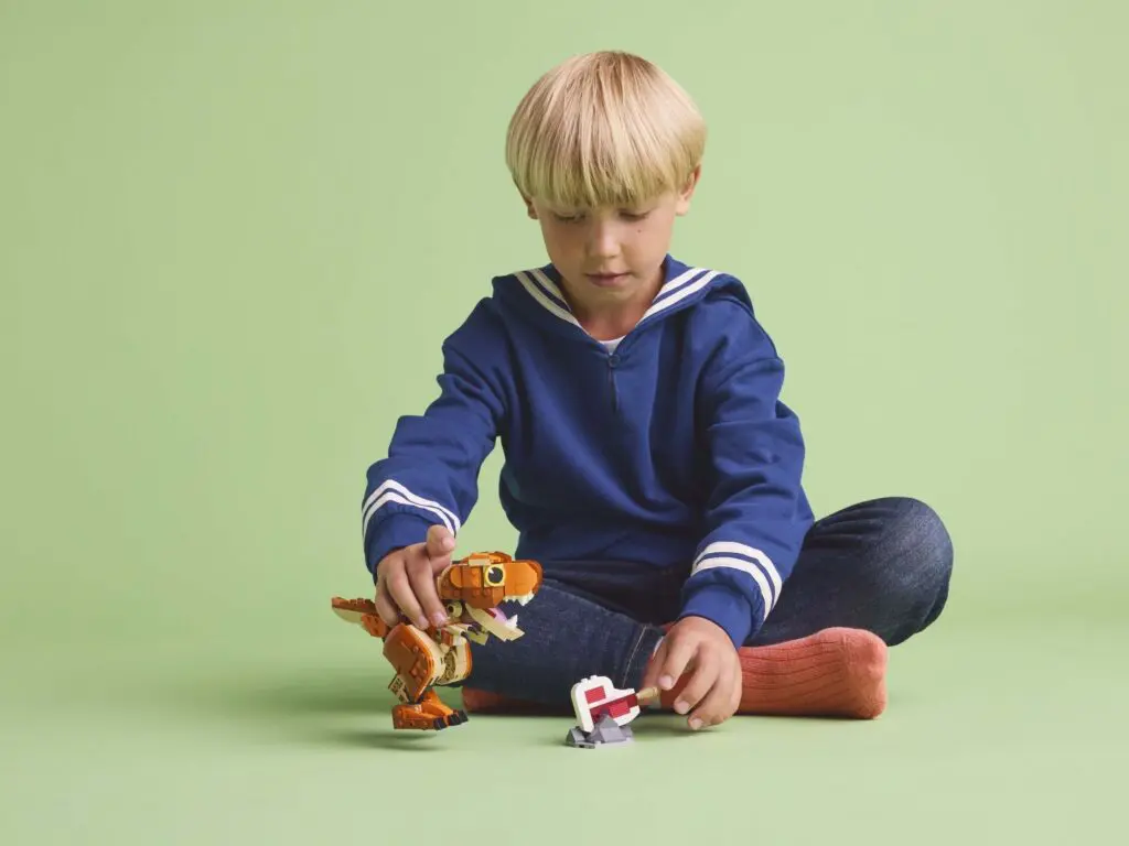 LEGO Jurassic World Little Eatie: T. rex - view 5