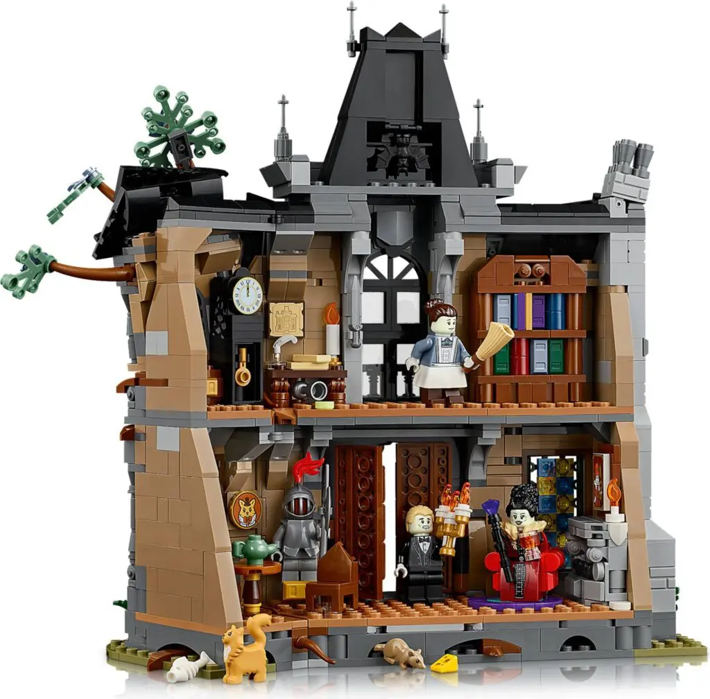 LEGO Icons Mayor Manor - view 20