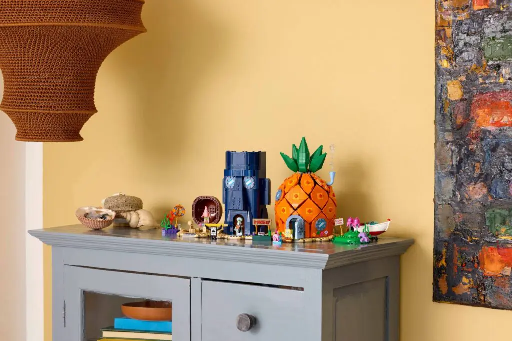 LEGO Icons SpongeBob SquarePants: Bikini Bottom - view 13