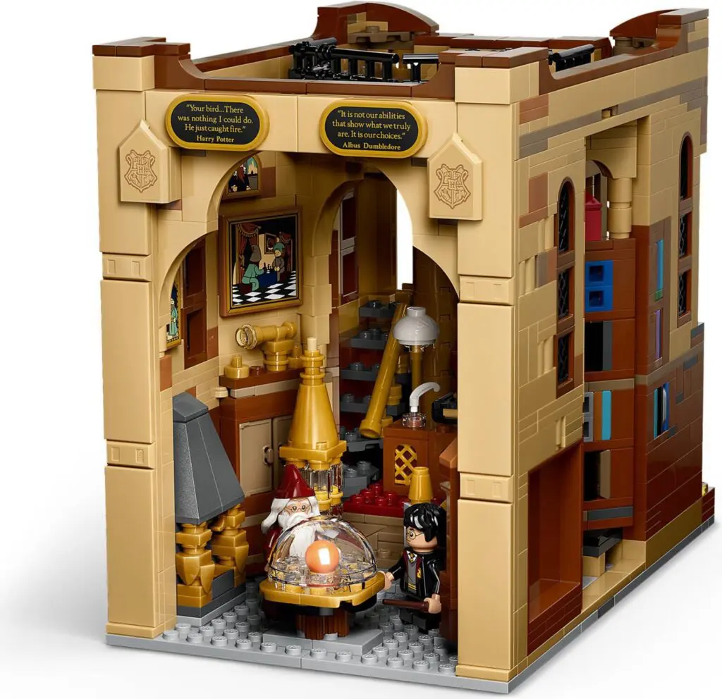 LEGO Harry Potter Book Nook: Dumbledore's Office - view 10