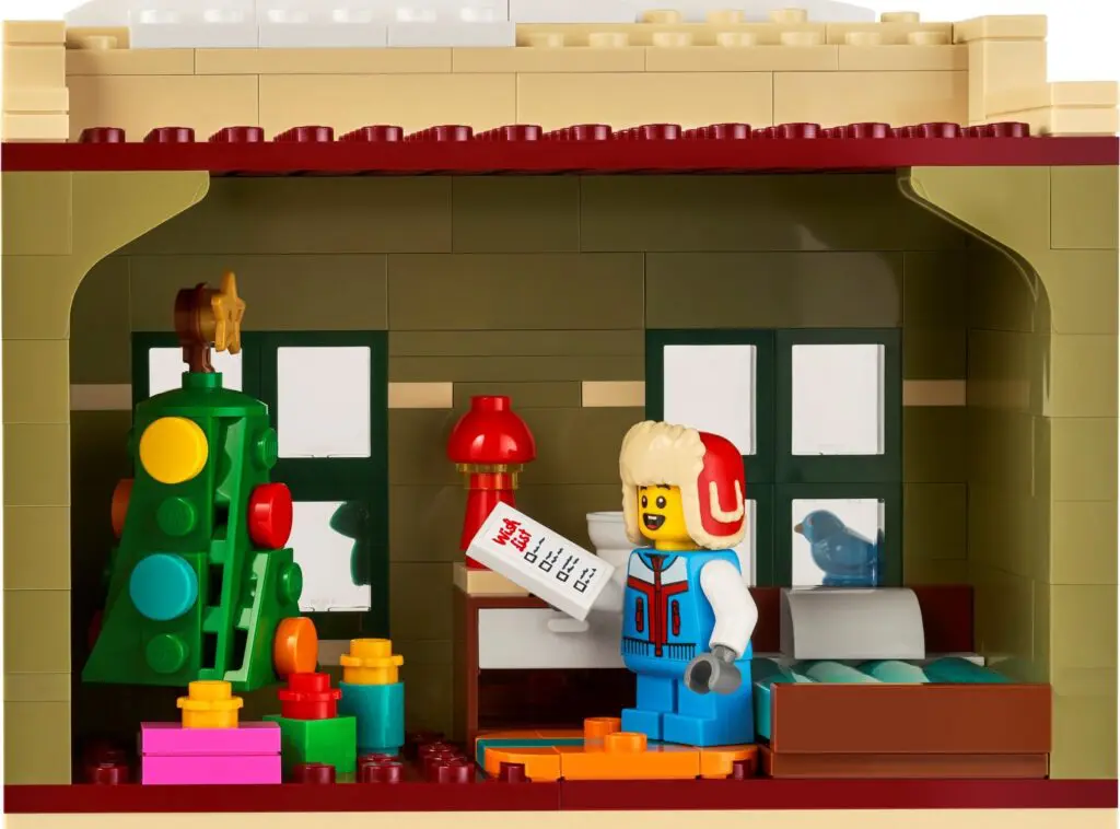 LEGO Icons Holiday Main Street - view 8
