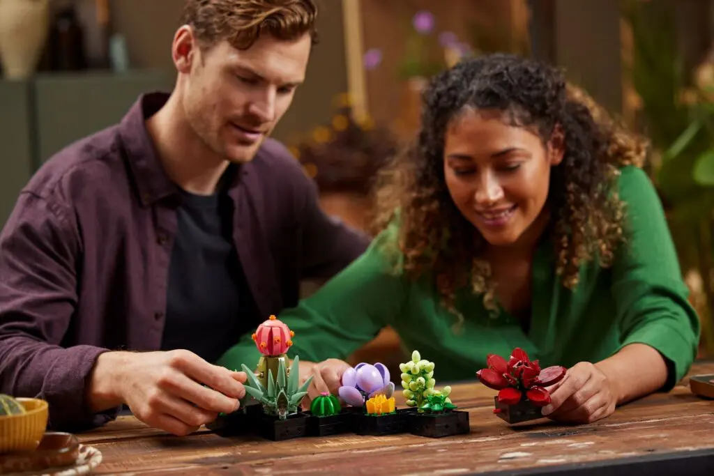 LEGO Icons Succulents - view 8