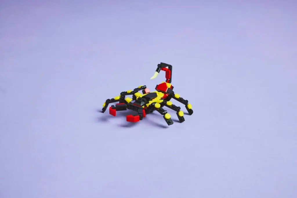 LEGO Creator Surprising Spider - view 6