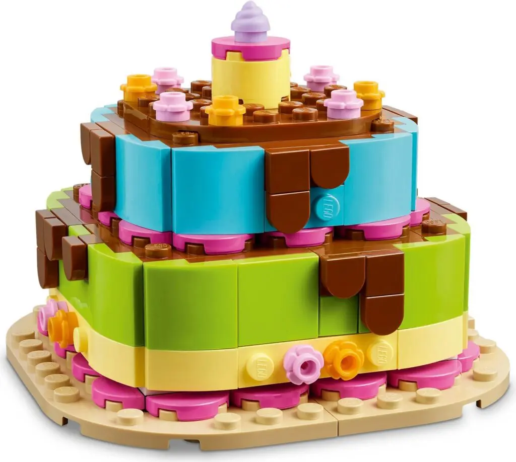 LEGO Seasonal Birthday Party Cake - view 6