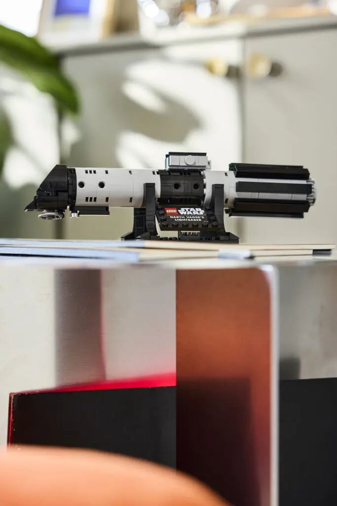 LEGO Star Wars Darth Vader's Lightsaber - view 4