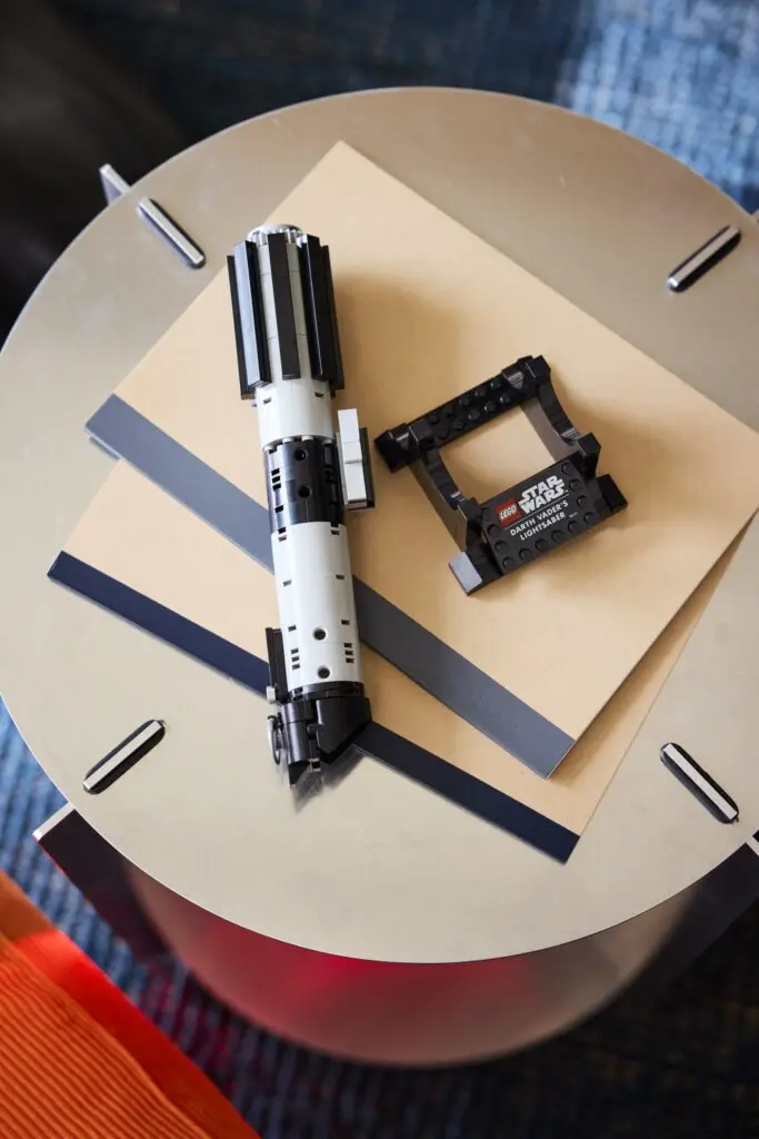 LEGO Star Wars Darth Vader's Lightsaber - view 5