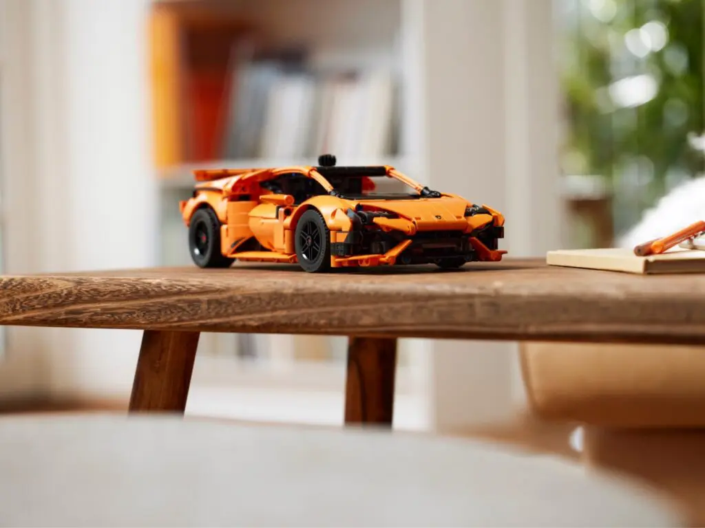 LEGO Technic Lamborghini Huracán Tecnica Orange - view 10