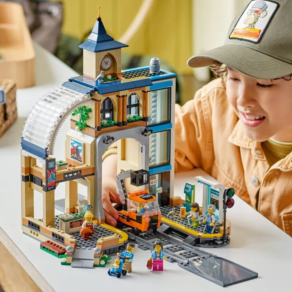LEGO City Central Train Station - view 6