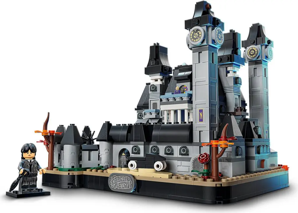 LEGO Wednesday Nevermore Academy - view 9