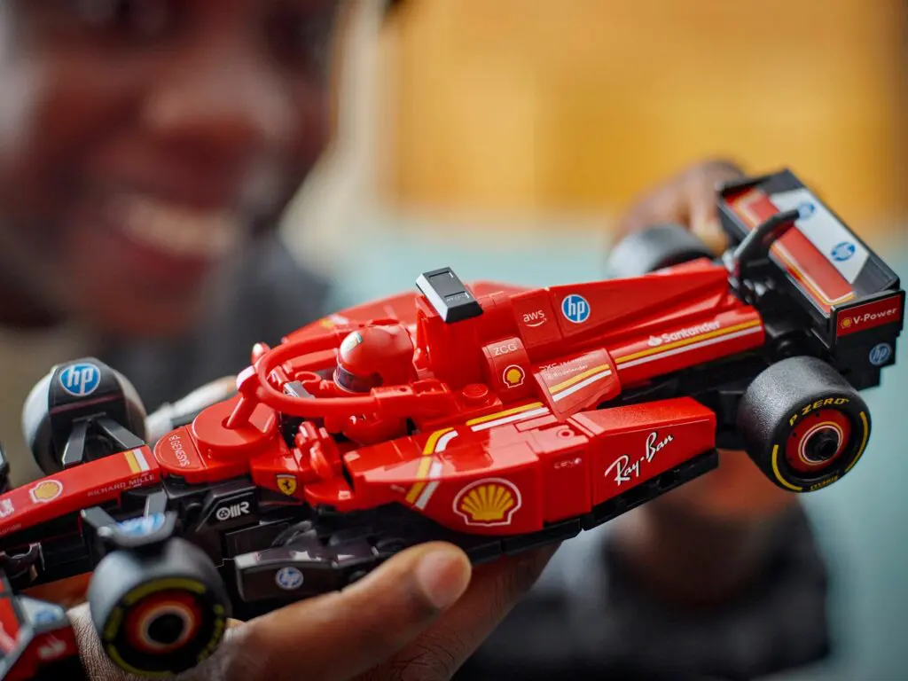 LEGO Speed Champions Ferrari SF-24 - view 5