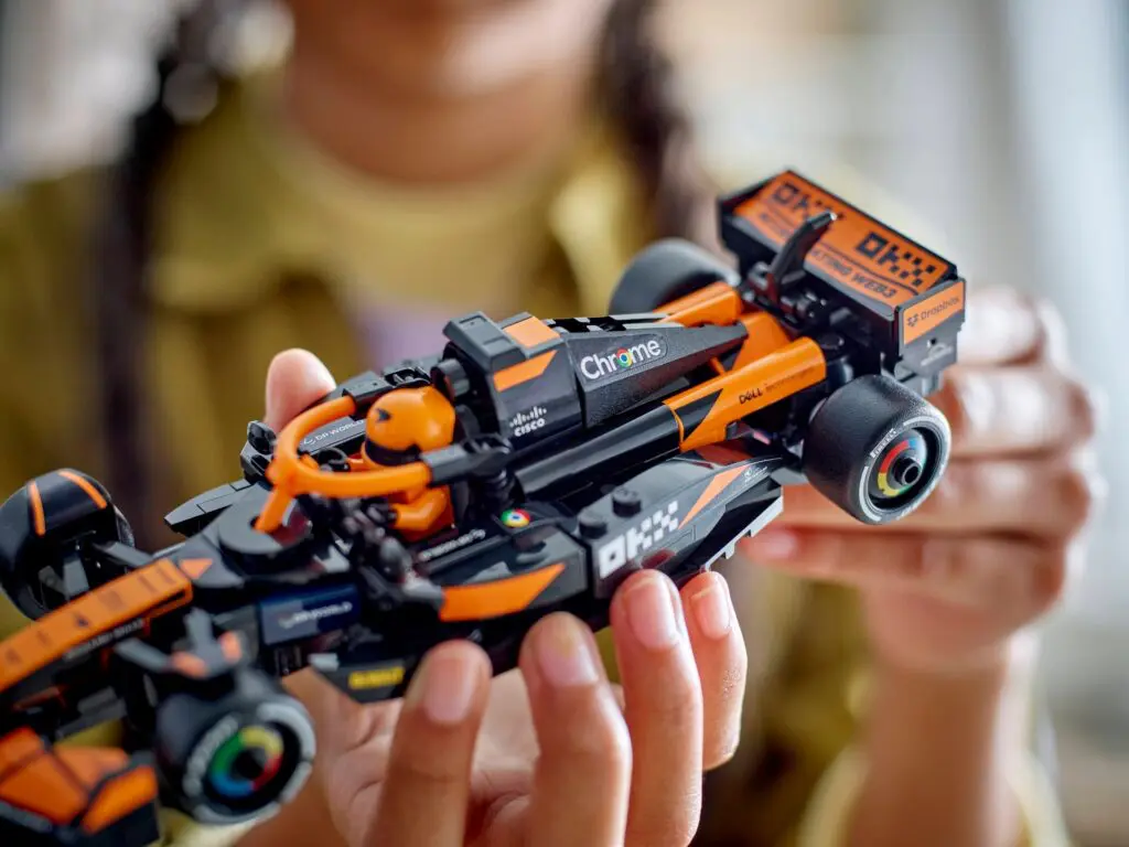 LEGO Speed Champions McLaren F1 Team MCL38 - view 5