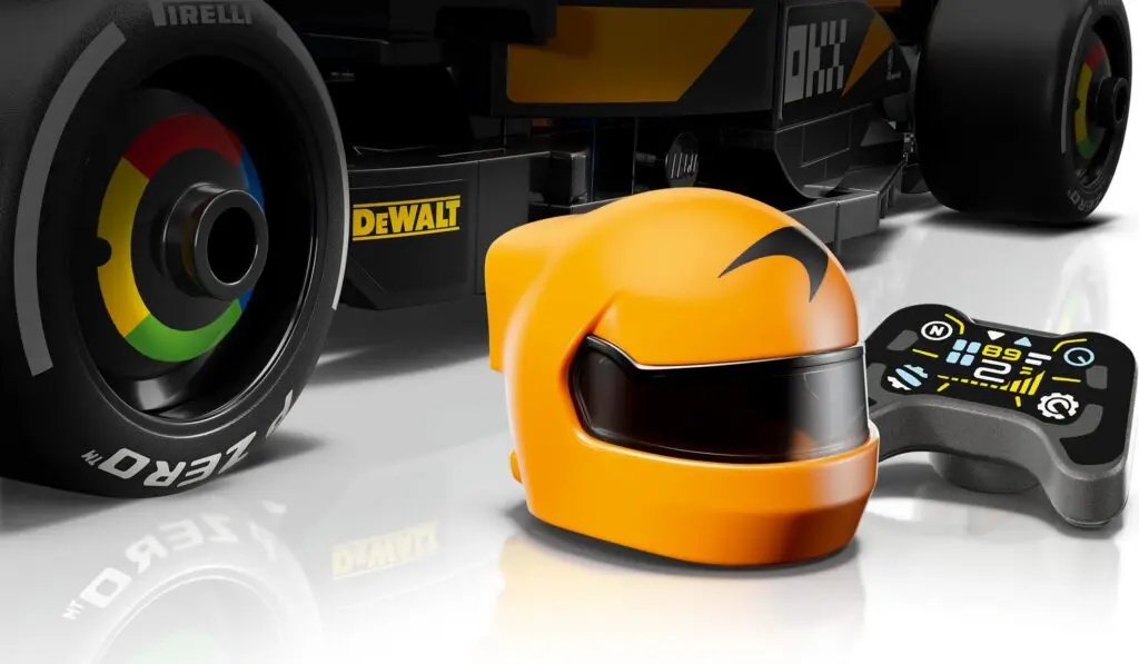 LEGO Speed Champions McLaren F1 Team MCL38 - view 11