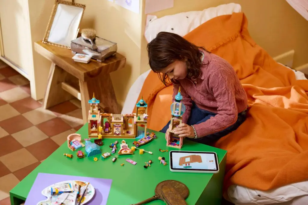 LEGO Disney Rapunzel's Castle - view 5