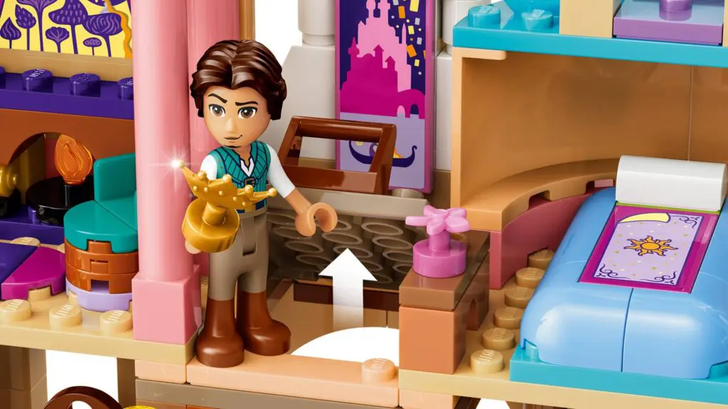 LEGO Disney Rapunzel's Castle - view 15