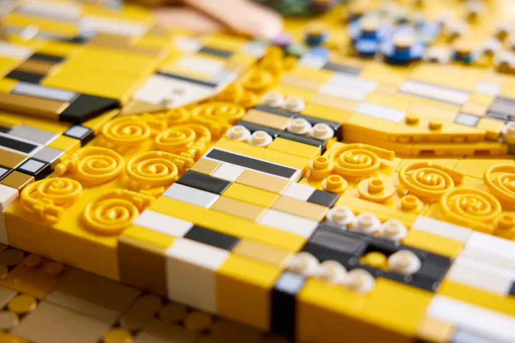 LEGO Art Gustav Klimt - The Kiss - view 11