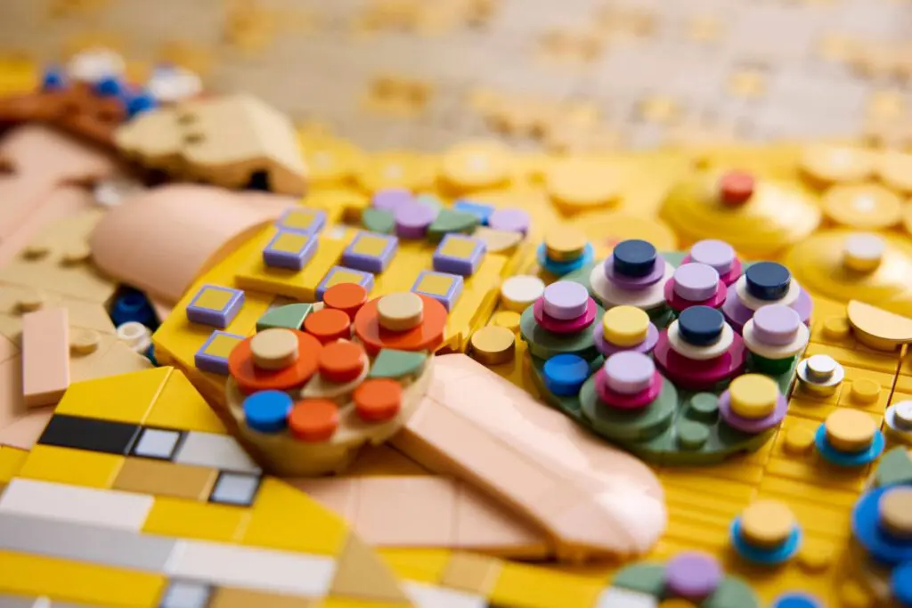 LEGO Art Gustav Klimt - The Kiss - view 13