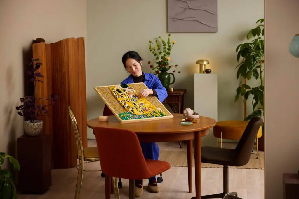 LEGO Art Gustav Klimt - The Kiss - view 18